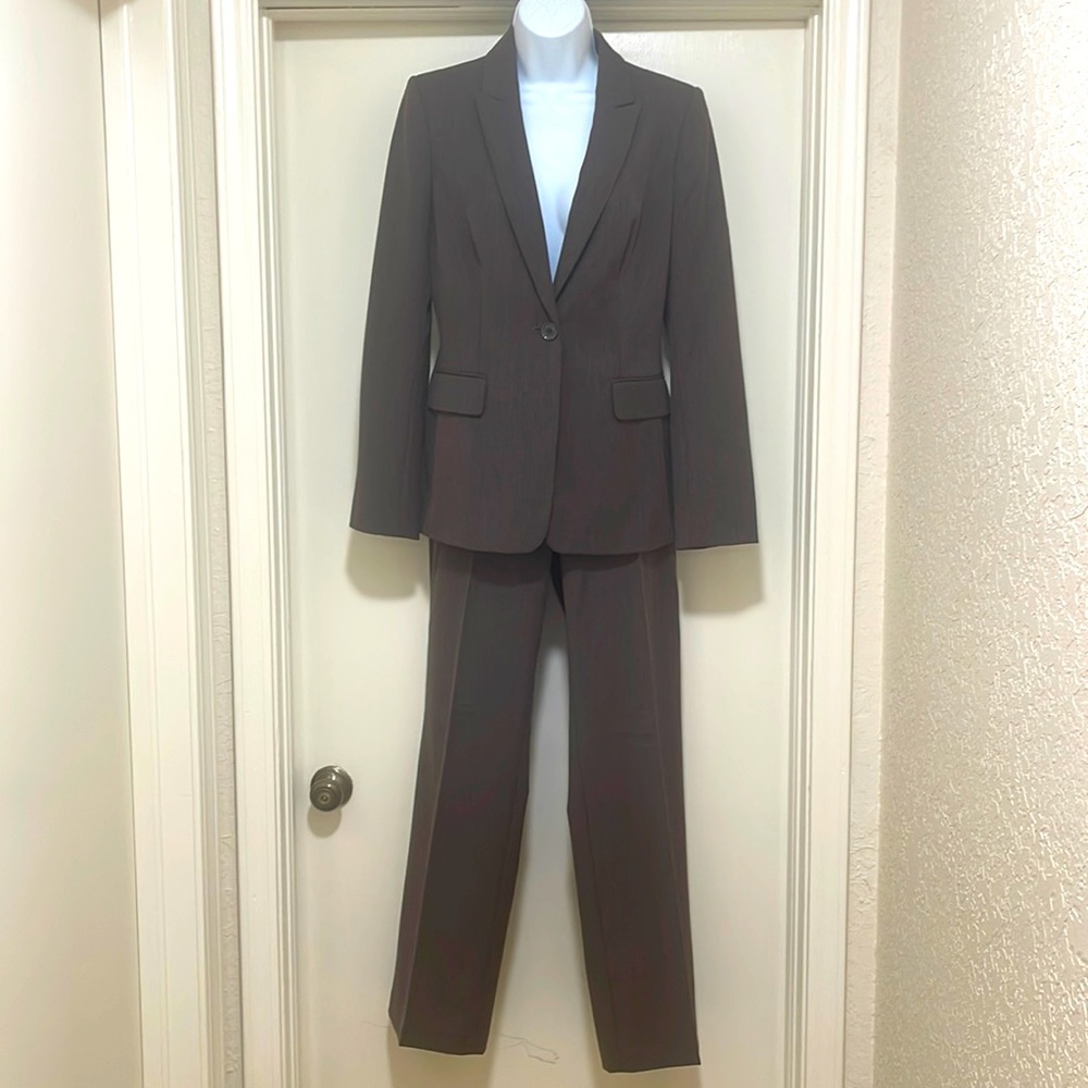 CALVIN KLEIN Taupe Pantsuit 4